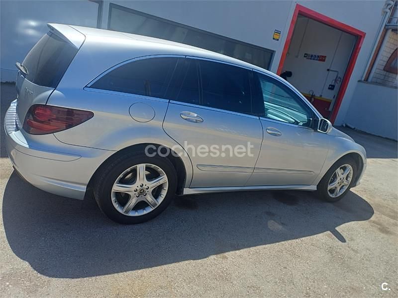 Usado Mercedes R320 224 CV (164 kW) 2010 Gris / plata Monovolumen
