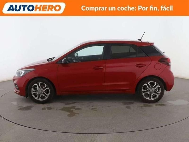 Usado Hyundai i20 99 CV (72 kW) 2019 Rojo Utilitario