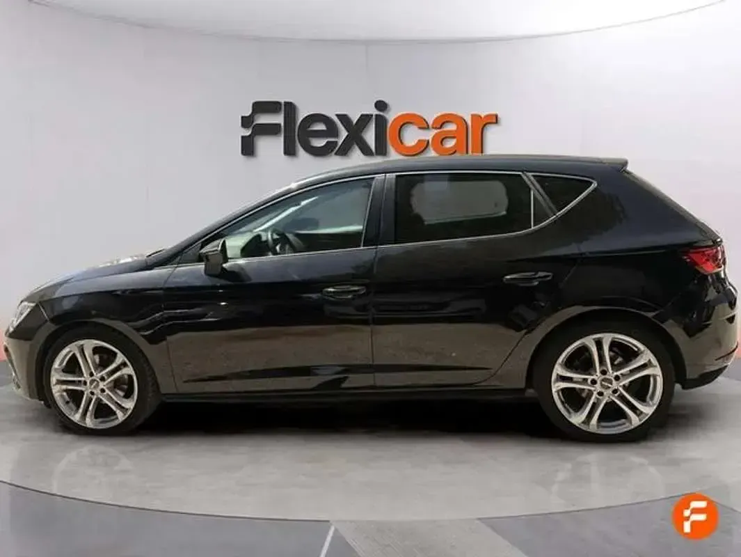 Usado Seat Leon ST FR 150 CV (110 kW) 2017 Negro Familiar