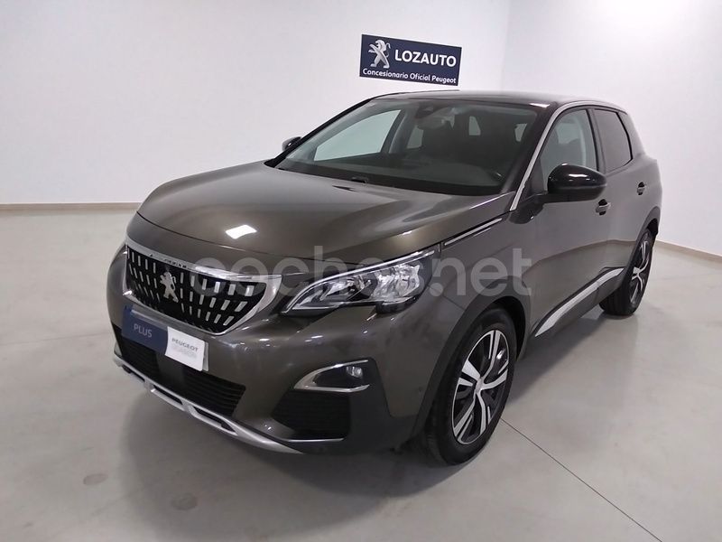 Verde Usado 2017 Peugeot 3008 Allure SUV | 16.800 € (Caro) - Imagen 1/4