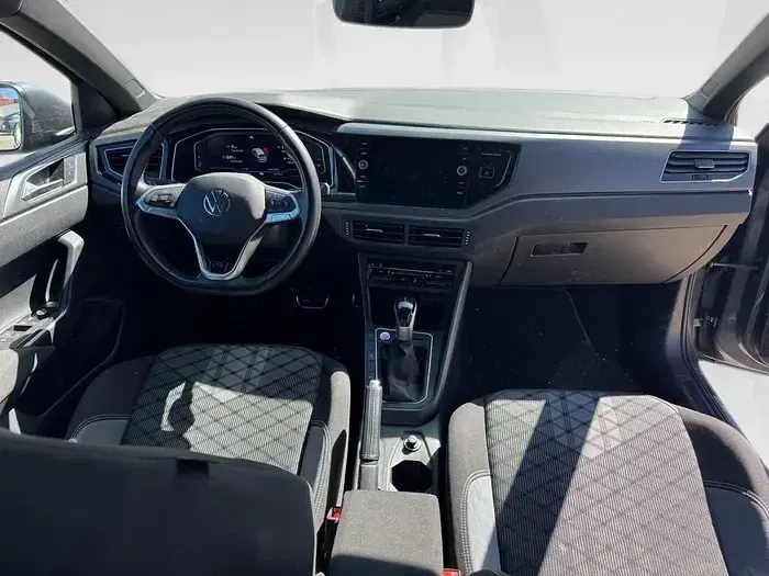 Usado VW Taigo R-line 150 CV (110 kW) 2023 Gris SUV