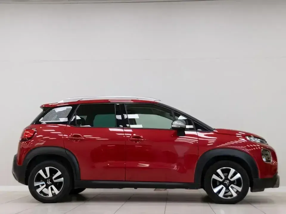 Usado Citroën C3 Aircross Shine 110 CV (80 kW) 2020 Rojo SUV