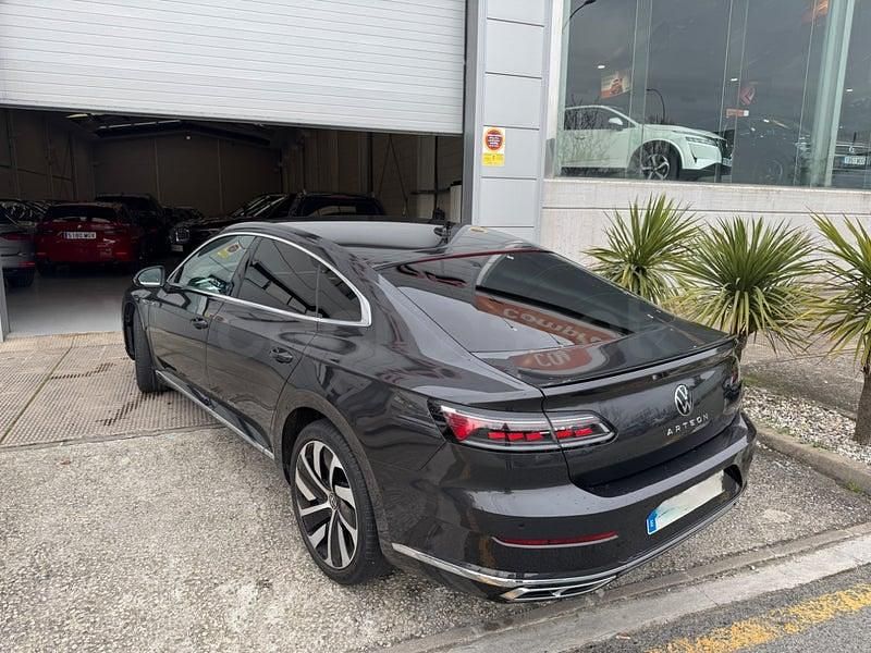 Usado VW Arteon R-line 150 CV (110 kW) 2023 Negro Berlina