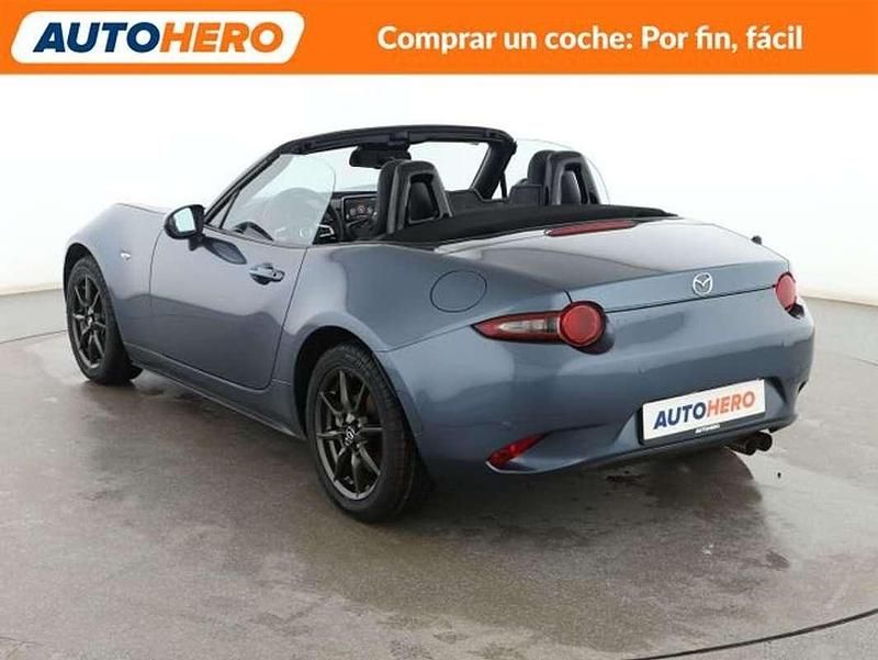 Usado Mazda MX5 Luxury 131 CV (96 kW) 2015 Azul Descapotable