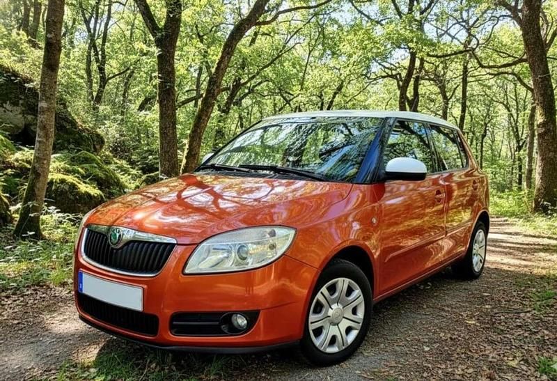 Naranja Usado 2008 Skoda Fabia Style Utilitario | 3899 € (Precio justo) - Imagen 1/4
