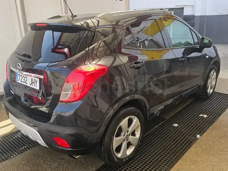 Usado Opel Mokka Excellence 136 CV (100 kW) 2016 Negro SUV