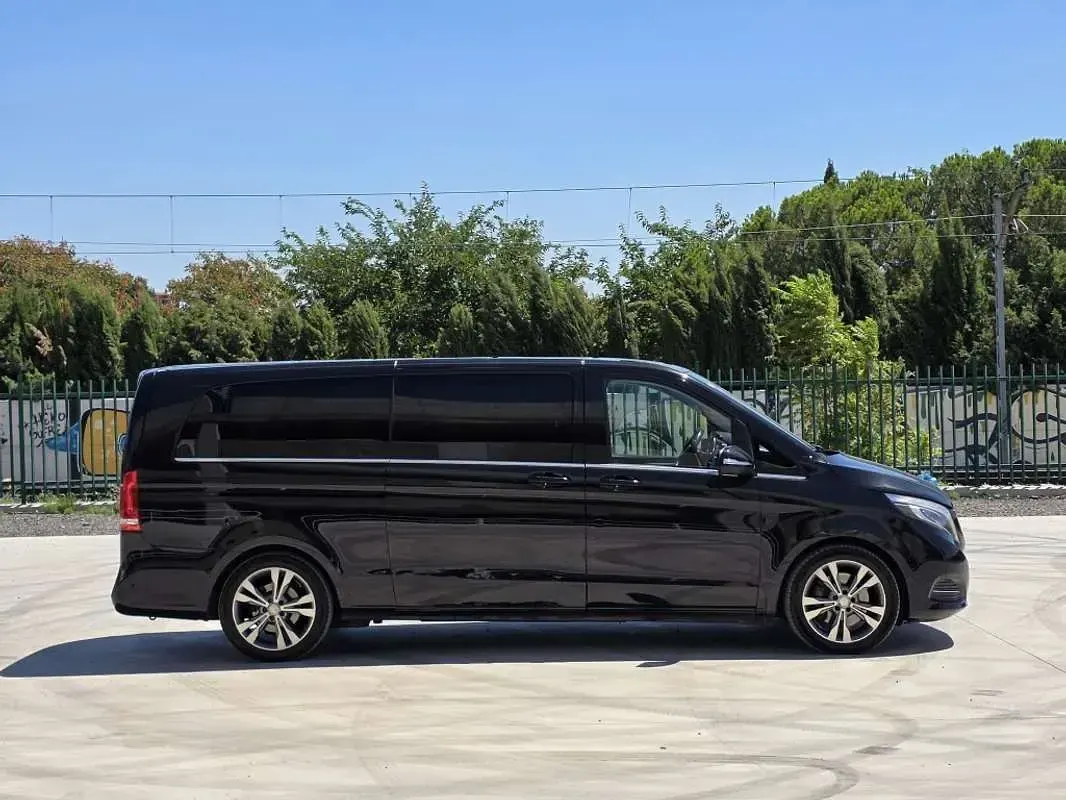 Usado Mercedes V250 Avantgarde 190 CV (139 kW) 2016 Negro Monovolumen