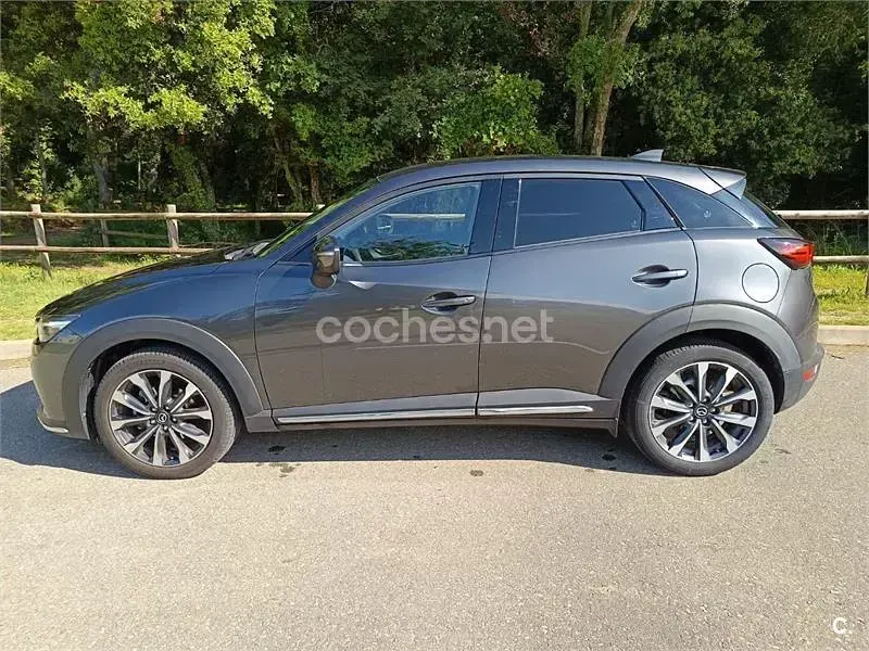 Usado Mazda CX-3 121 CV (88 kW) 2020 Gris / plata SUV