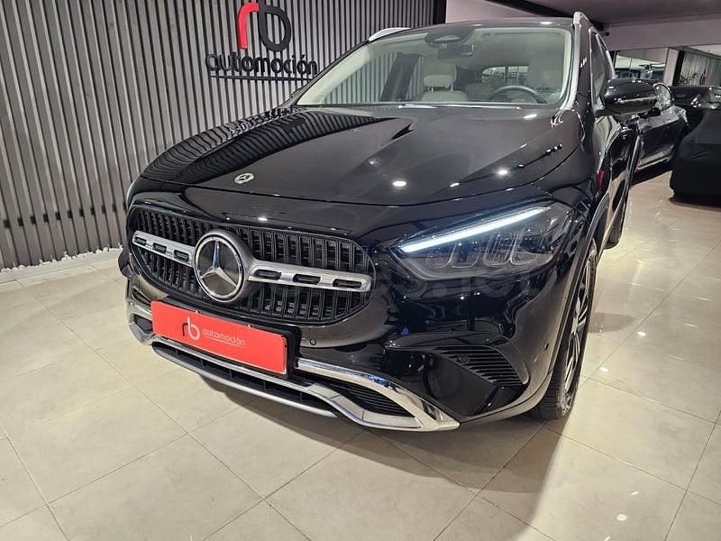 Usado Mercedes GLA250 218 CV (160 kW) 2024 Negro SUV