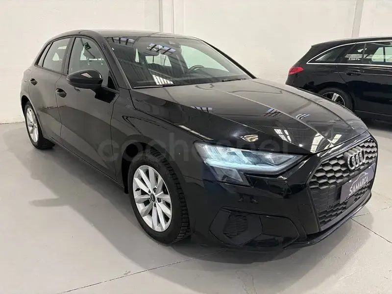 Usado Audi A3 150 CV (110 kW) 2021 Negro Berlina