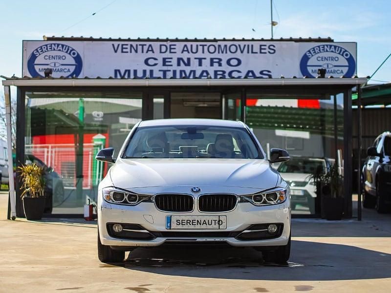 Usado BMW 318 Sport Line 150 CV (110 kW) 2015 Blanco Berlina
