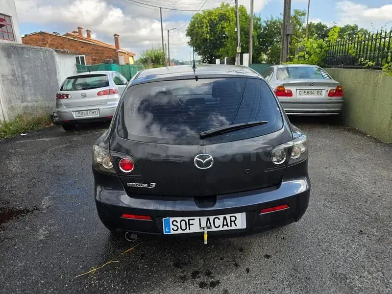 Usado Mazda 3 Active 109 CV (80 kW) 2007 Negro Berlina