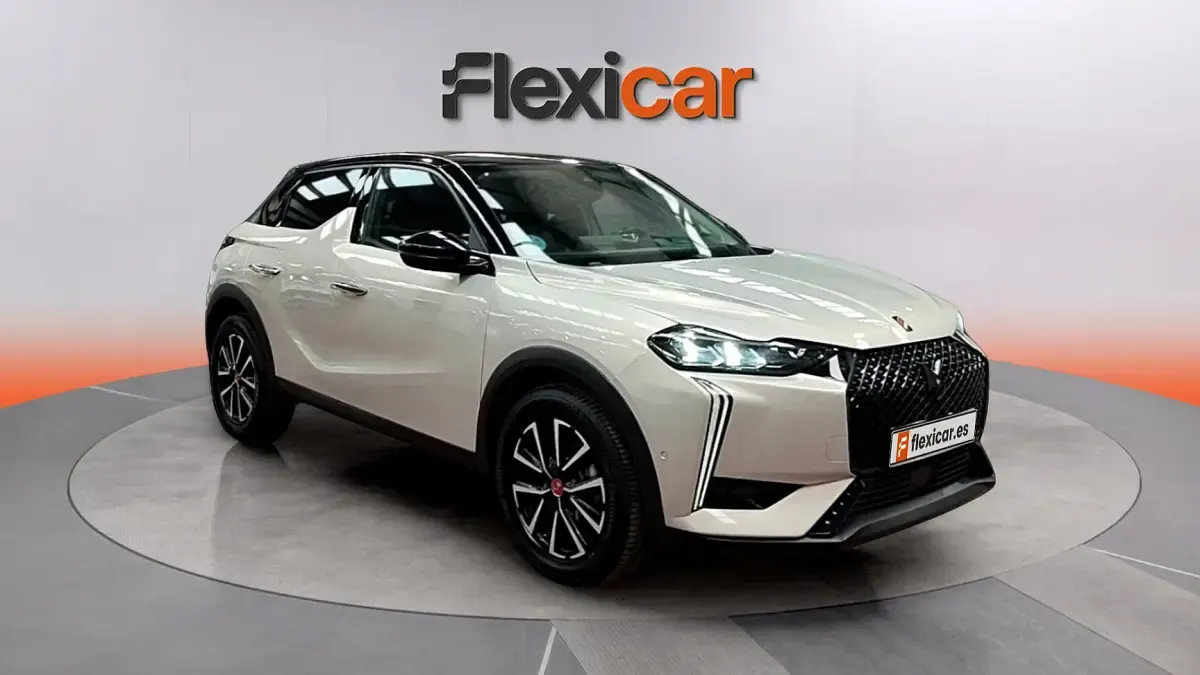 Usado DS Automobiles DS3 Crossback Performance 131 CV (96 kW) 2023 SUV