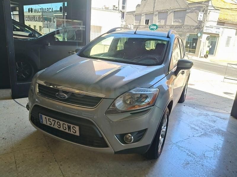 Usado Ford Kuga Trend 140 CV (102 kW) 2010 Gris / plata SUV