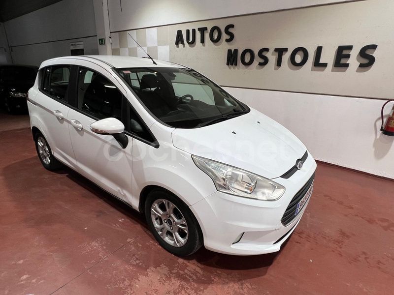 Usado Ford B-MAX Trend 95 CV (69 kW) 2012 Blanco Monovolumen