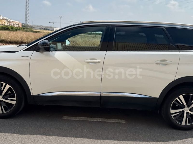 Usado Peugeot 5008 GT-line 150 CV (110 kW) 2017 Blanco Monovolumen