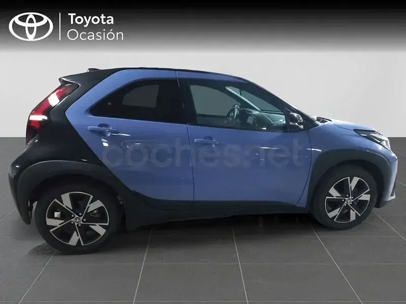 Nuevo Toyota Aygo X 116 CV (85 kW) 2026 Azul SUV