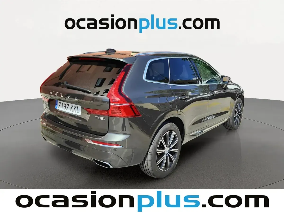 Usado Volvo XC60 Inscription 250 CV (183 kW) 2018 Gris SUV