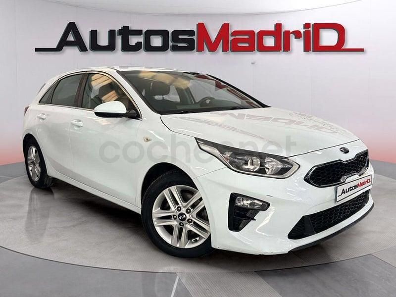Usado Kia Ceed 120 CV (88 kW) 2021 Blanco Utilitario