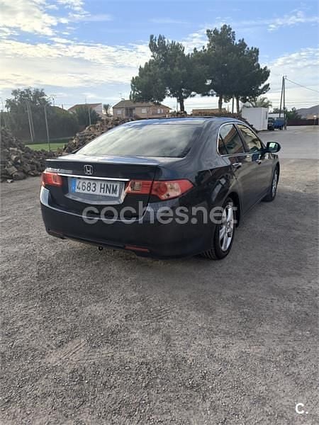 Usado Honda Accord Luxury 150 CV (110 kW) 2013 Gris / plata Berlina