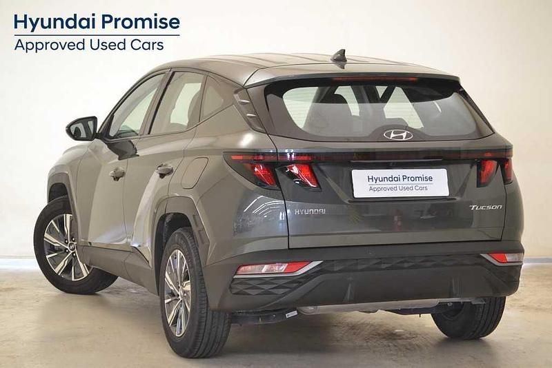 Usado Hyundai Tucson 160 CV (117 kW) 2025 Gris/plata SUV
