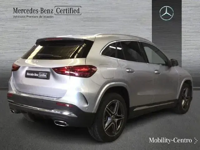 Usado Mercedes GLA250 218 CV (160 kW) 2026 Plata hightech SUV