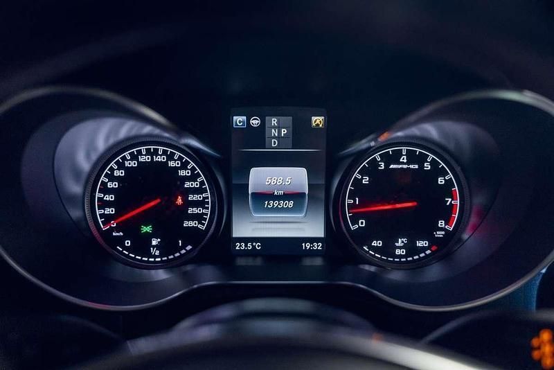 Usado Mercedes GLC43 AMG AMG 367 CV (269 kW) 2018 Negro SUV