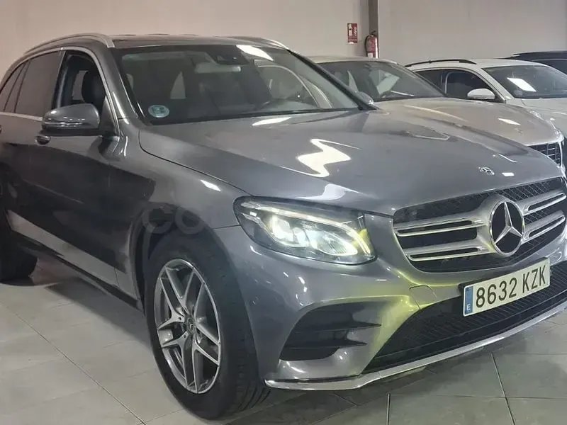 Usado Mercedes GLC220 194 CV (142 kW) 2019 Gris / plata SUV