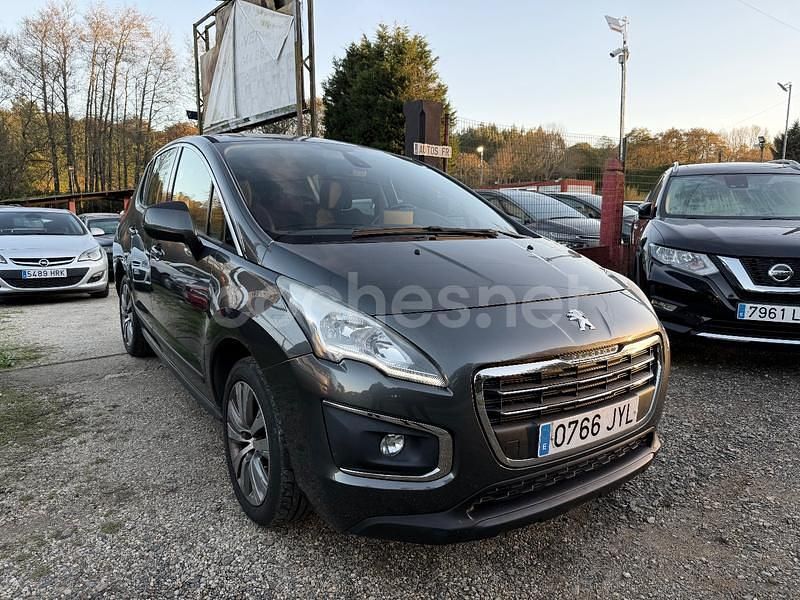 Usado Peugeot 3008 Active 120 CV (88 kW) 2017 Gris / plata SUV
