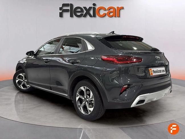 Usado Kia XCeed 120 HP (88 kW) 2021 Cinzento SUV