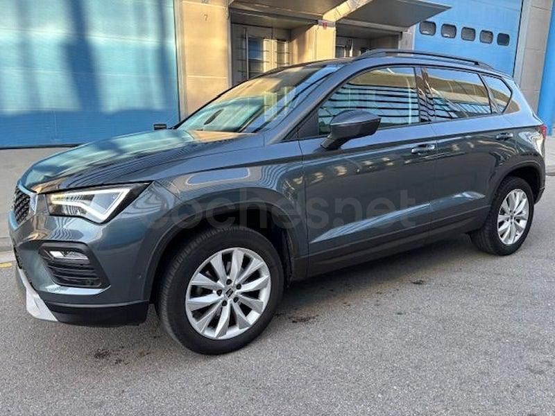 Usado Seat Ateca Style 110 CV (80 kW) 2022 Gris / plata SUV