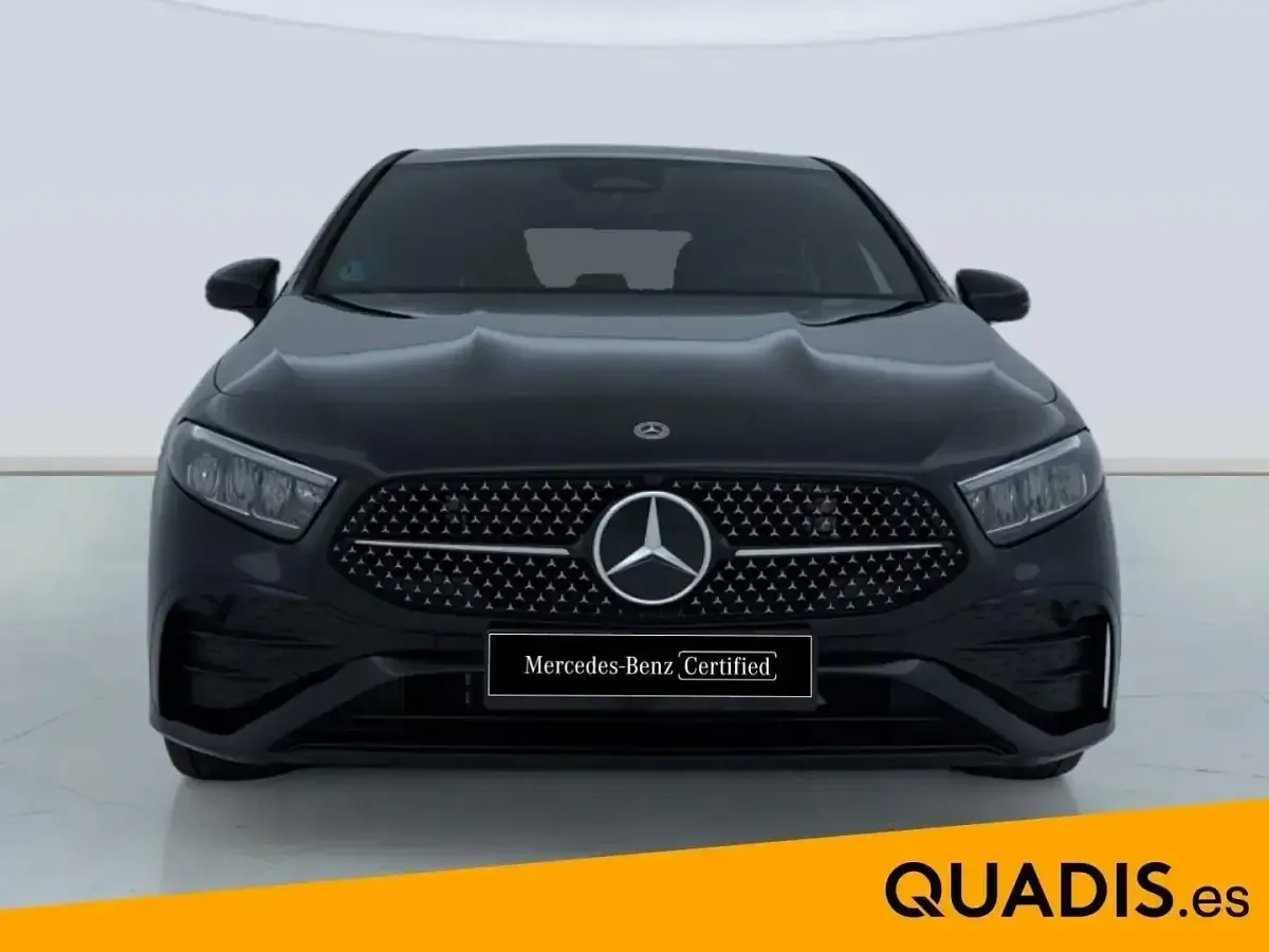 Usado Mercedes A180 136 CV (100 kW) 2025 Negro