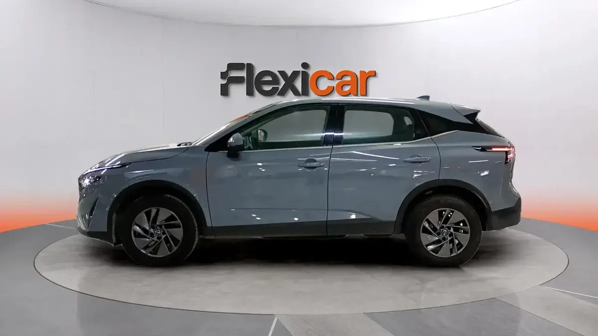 Usado Nissan Qashqai Acenta 140 CV (102 kW) 2025 Gris SUV