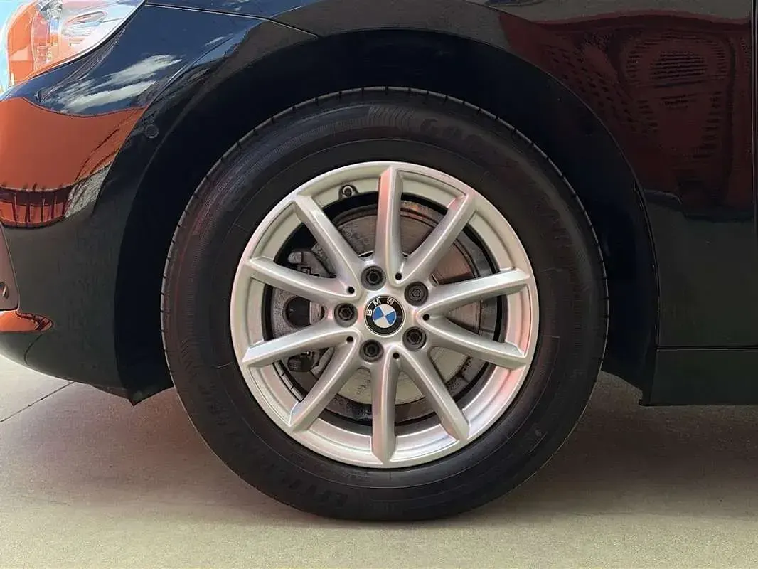 Käytetty BMW 218 Active Tourer 150 HP (110 kW) 2017 Musta Tila-auto