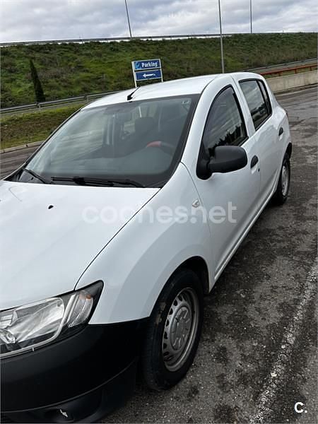 Blanco Usado 2013 Dacia Sandero Base Utilitario | 4500 € (Precio justo) - Imagen 1/1