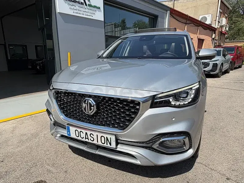 Usado MG HS Luxury 162 CV (119 kW) 2023 Gris / plata SUV