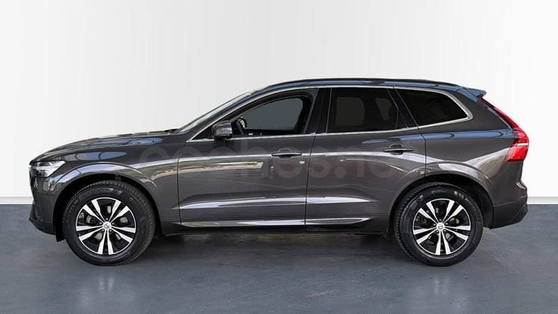 Usado Volvo XC60 Core 250 CV (183 kW) 2025 Gris / plata SUV