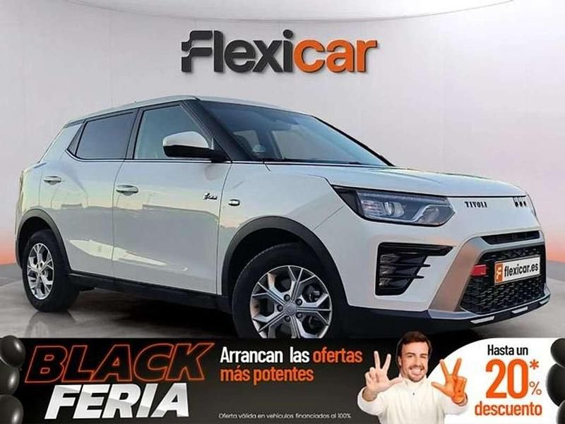 Blanco Usado 2025 Ssangyong (KGM) Tivoli SUV | 17.490 € - Imagen 1/4
