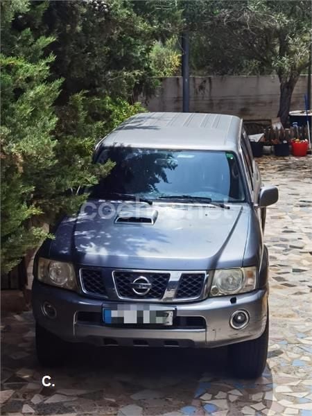Gris / plata Usado 2006 Nissan Patrol SUV | 24.000 € (Un poco caro) - Imagen 1/4