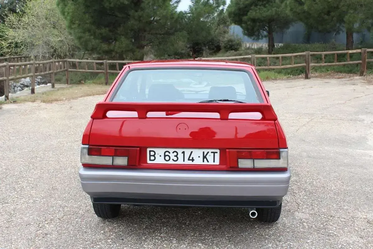 Usado Alfa Romeo 33 86 CV (63 kW) 1989 Rojo Berlina