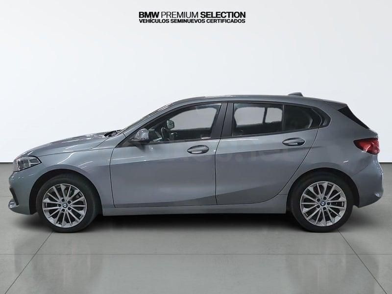 Usado BMW 118 Comfort Edition 136 CV (100 kW) 2024 Gris / plata Utilitario