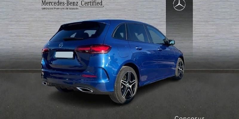 Usado Mercedes B250e 218 CV (160 kW) 2025 Azul Monovolumen