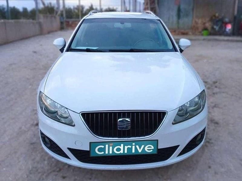 Usado Seat Exeo Style 120 CV (88 kW) 2010 Blanco Familiar