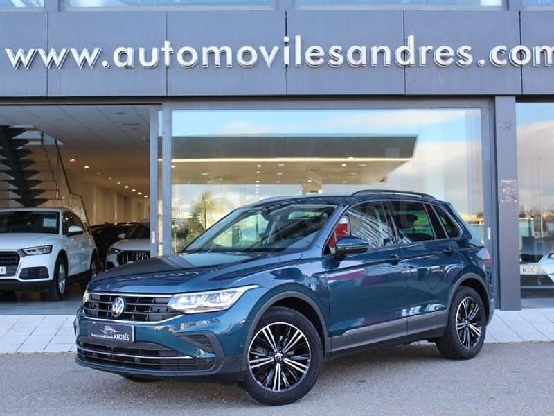 Usado VW Tiguan Life 150 CV (110 kW) 2022 Azul SUV