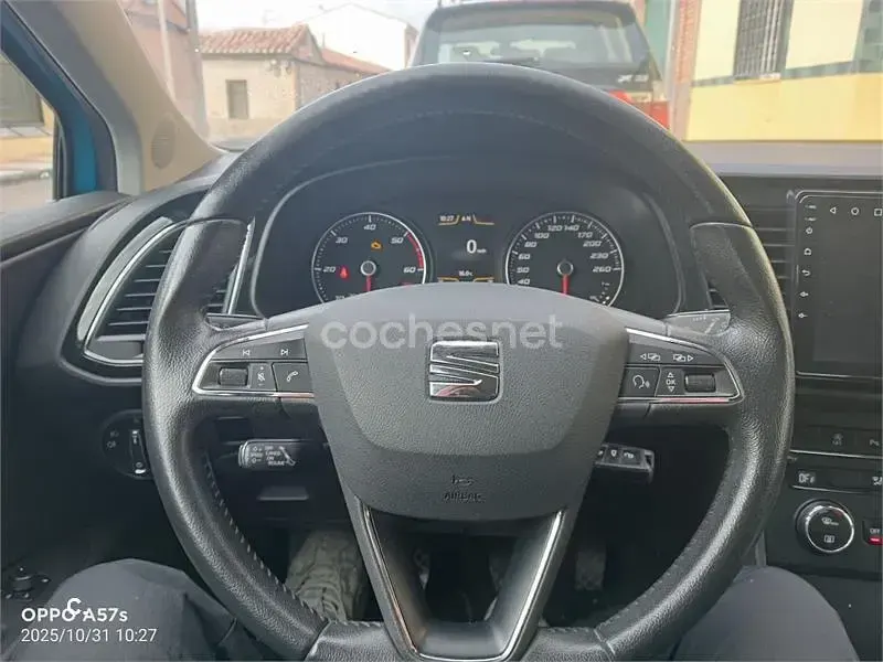 Usado Seat Leon SC I-Tech 105 CV (77 kW) 2013 Azul Utilitario