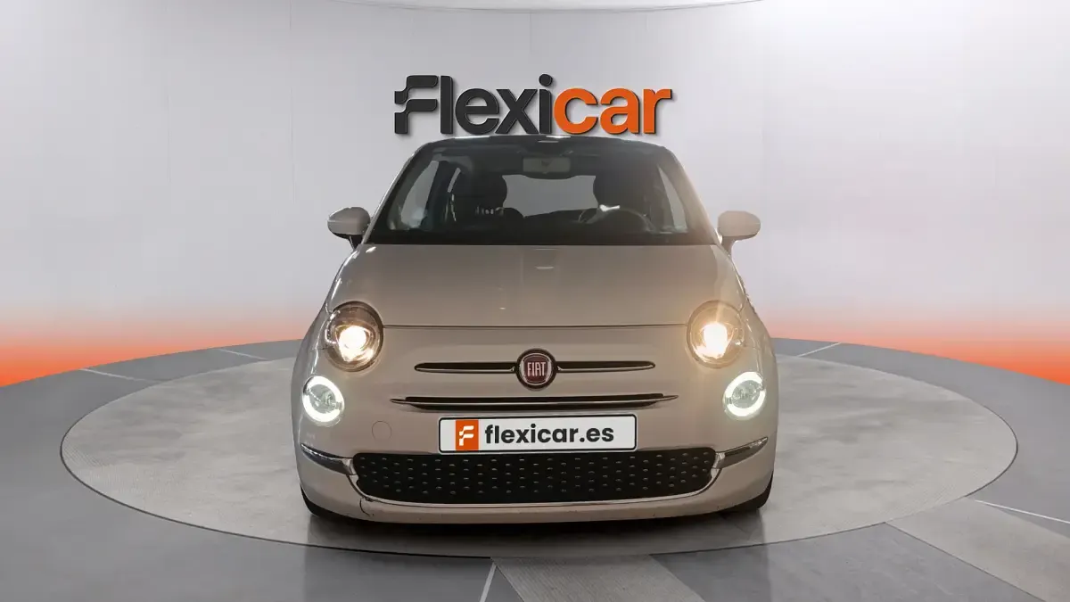 Usado Fiat 500 Dolcevita 71 CV (52 kW) 2023 Blanco Berlina