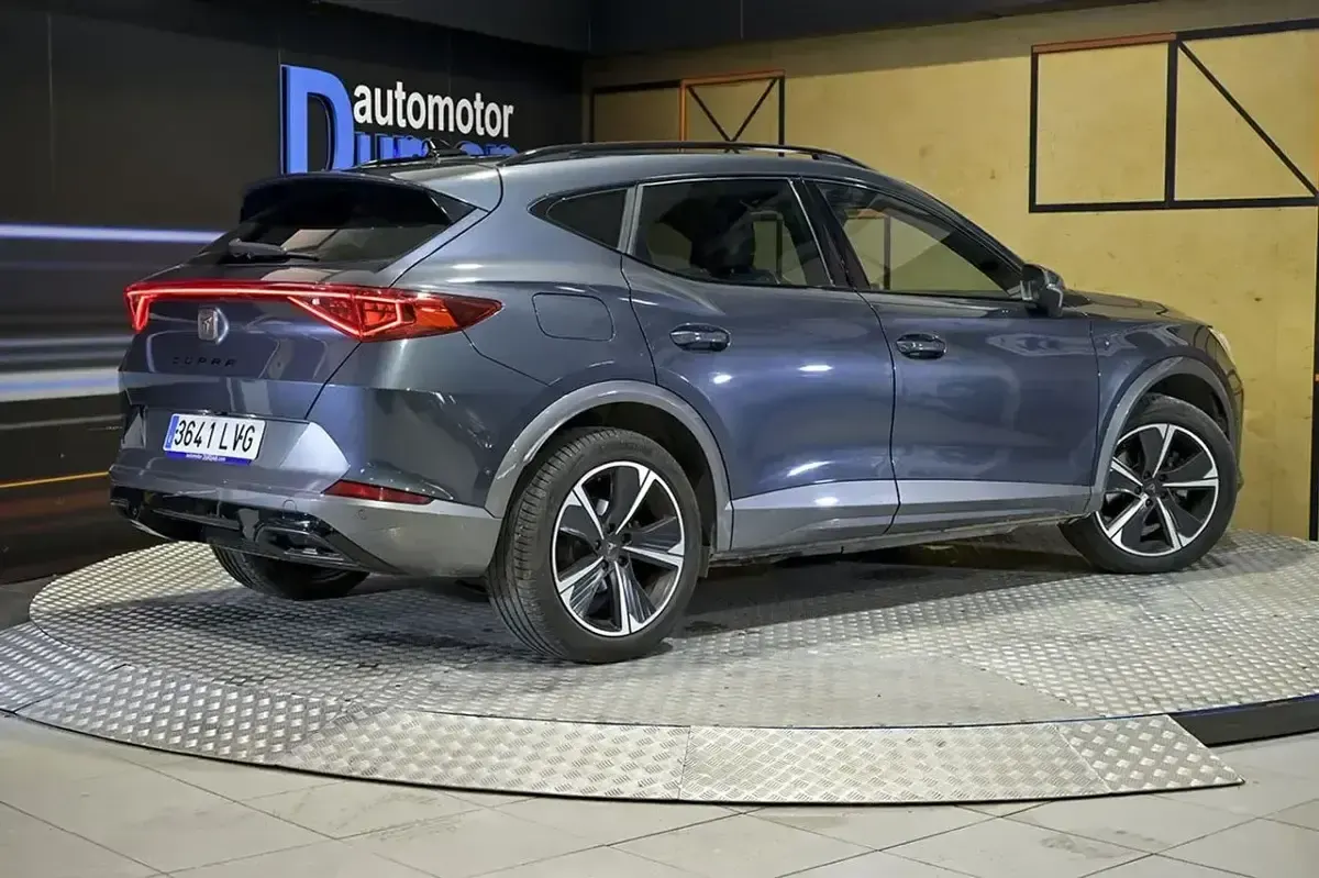 Begagnad Cupra Formentor 204 HK (150 kW) 2021 Grå SUV