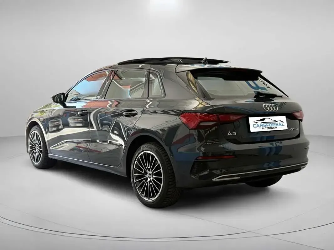 Usado Audi A3 Sportback Advanced 204 CV (150 kW) 2021 Gris Utilitario