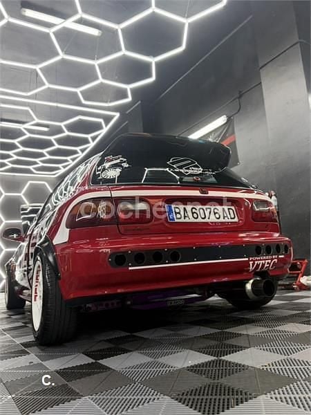 Usado Honda Civic 160 CV (117 kW) 2000 Rojo Berlina