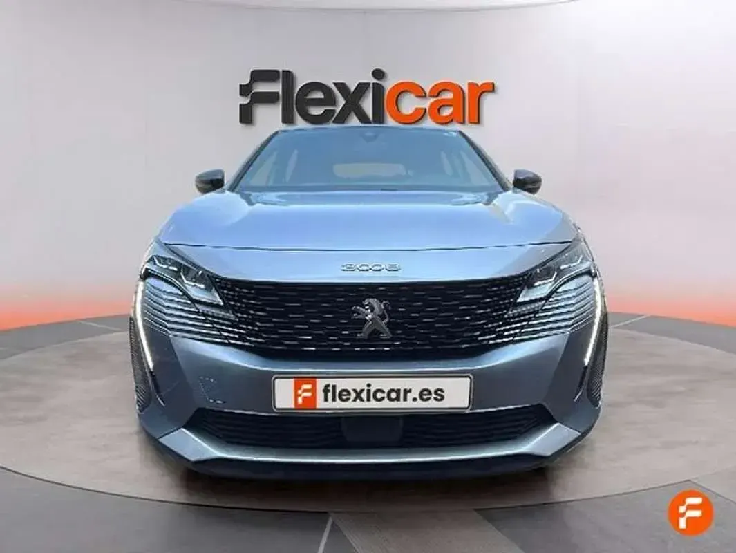 Usado Peugeot 3008 Active 136 CV (100 kW) 2024 Gris SUV